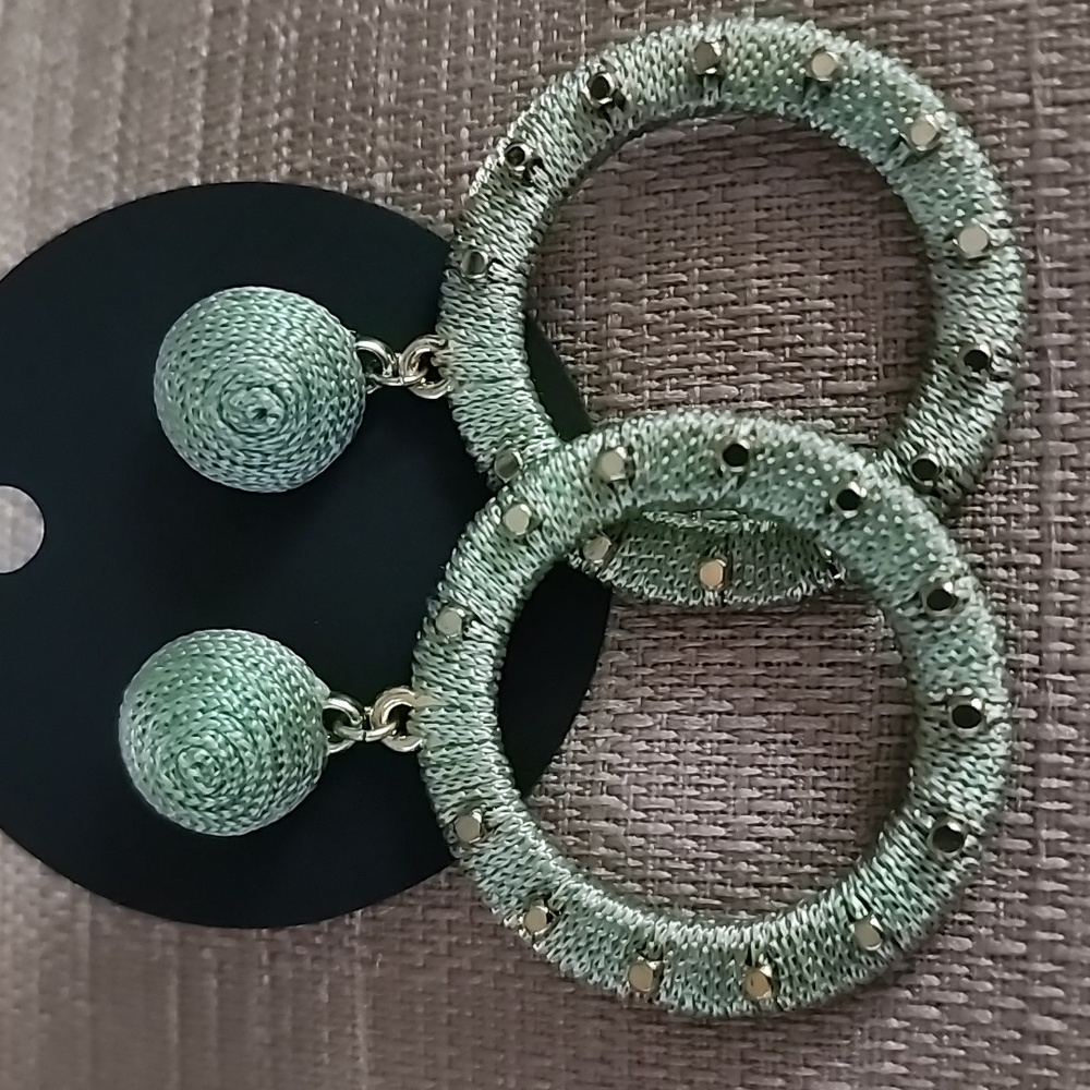 New Sage Thread Wrapped Post Earrings, NWOT
